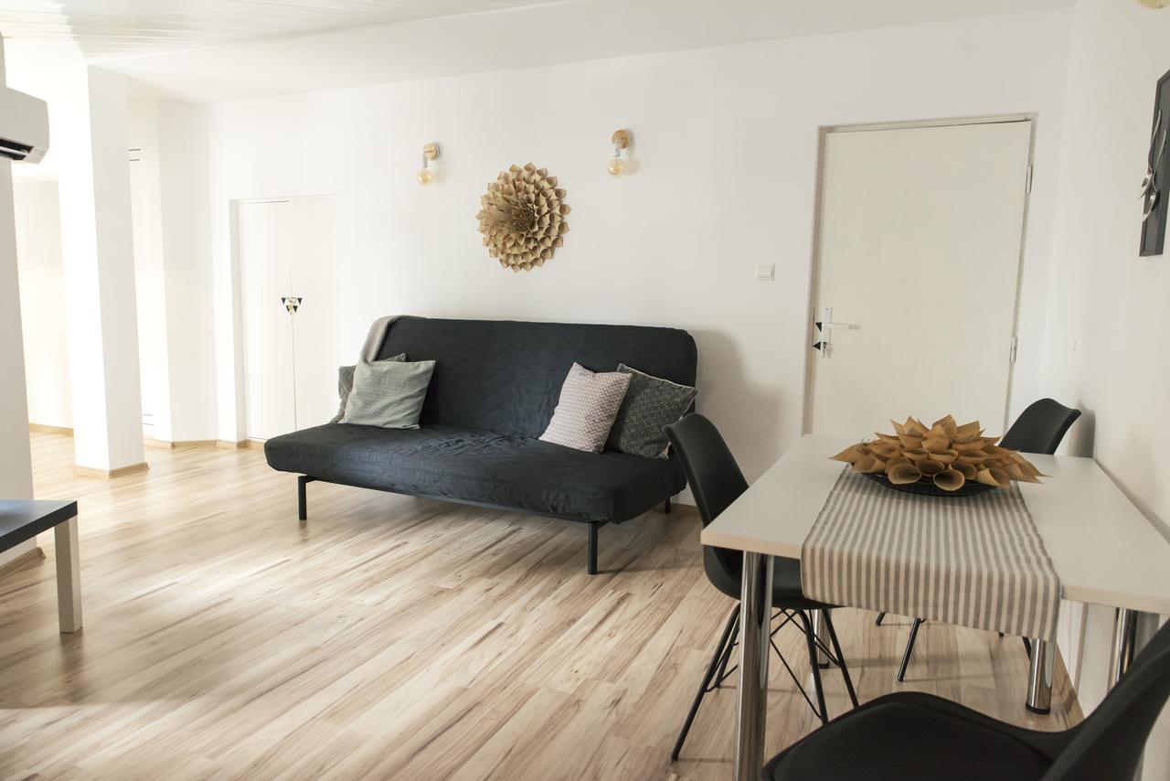 Balabanov White Apartment Varna Exterior photo